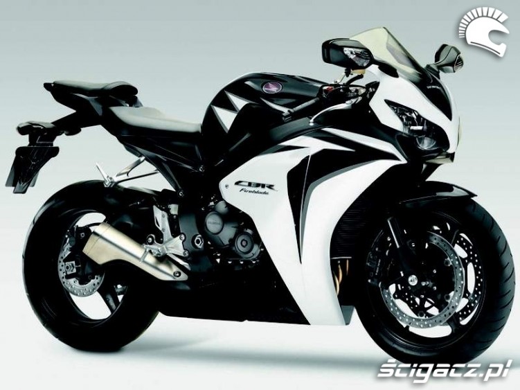 Honda CBR1000 10  3